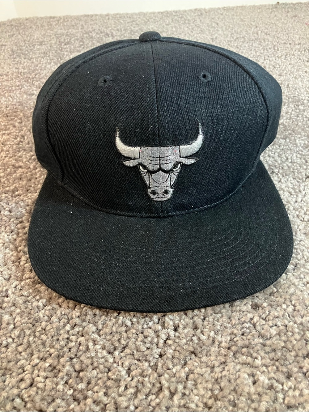 Chicago Bulls NBA Hat Baseball Cap Adjustable Black Gray Kick 10 New!